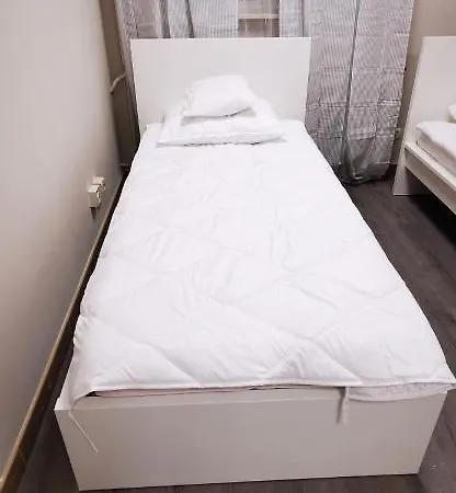 Auberge de jeunesse Powstaniec Wola - Private Varsovie