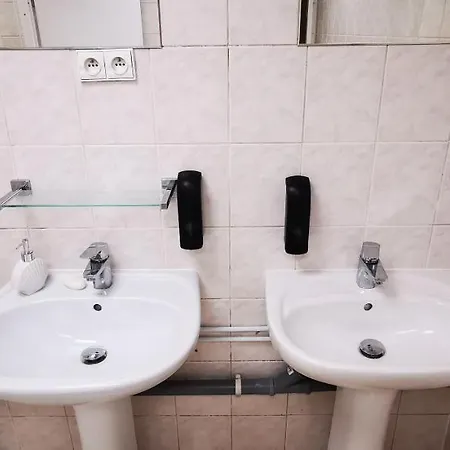 Powstaniec Wola - Private Auberge de jeunesse *