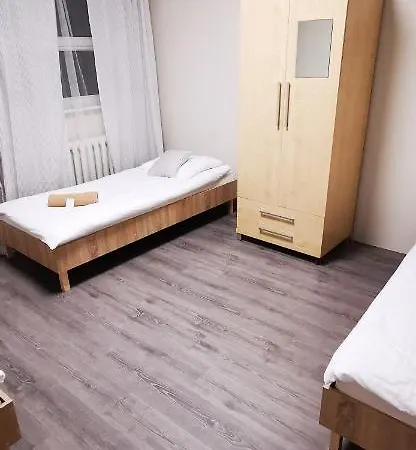 Powstaniec Wola - Private Auberge de jeunesse *