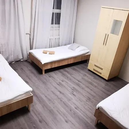 Powstaniec Wola - Private Auberge de jeunesse