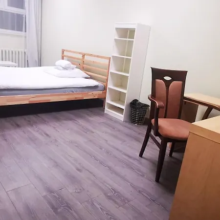 Auberge de jeunesse Powstaniec Wola - Private Varsovie