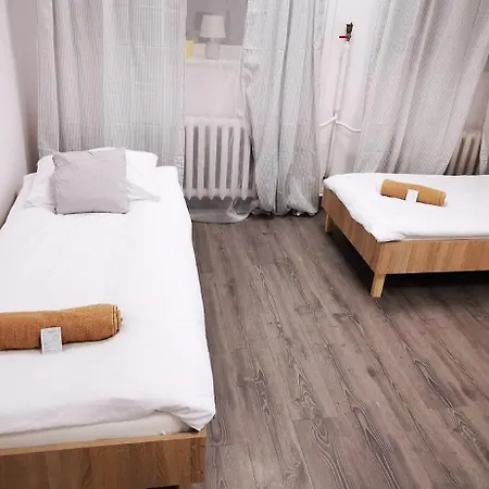 Powstaniec Wola - Private Auberge de jeunesse Varsovie